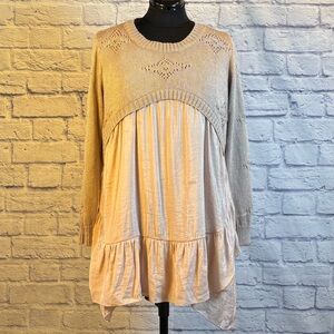Size S Simply Couture Dusty Rose Tunic with Sweater Yoke